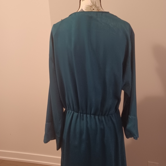Zara Satin feel Teal Dress - Picture 5 of 6